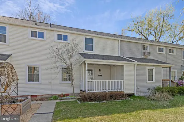 36-m Ridge Rd, GREENBELT, MD 20770