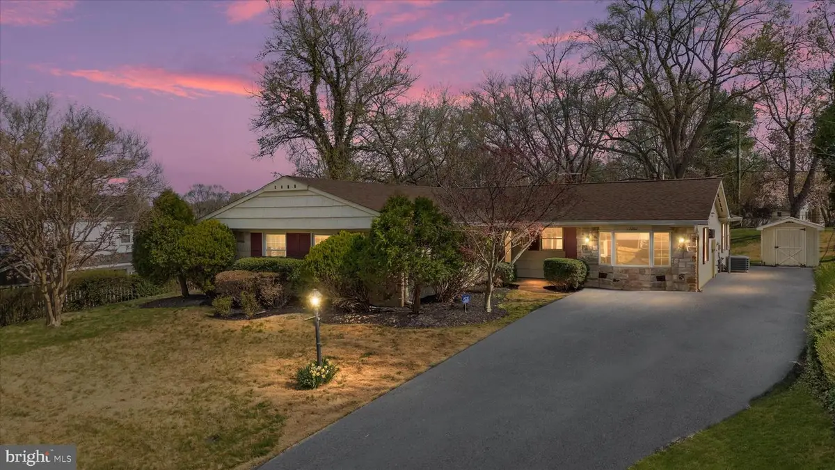 12802 Kemper Ln, Bowie, MD 20715 - #1