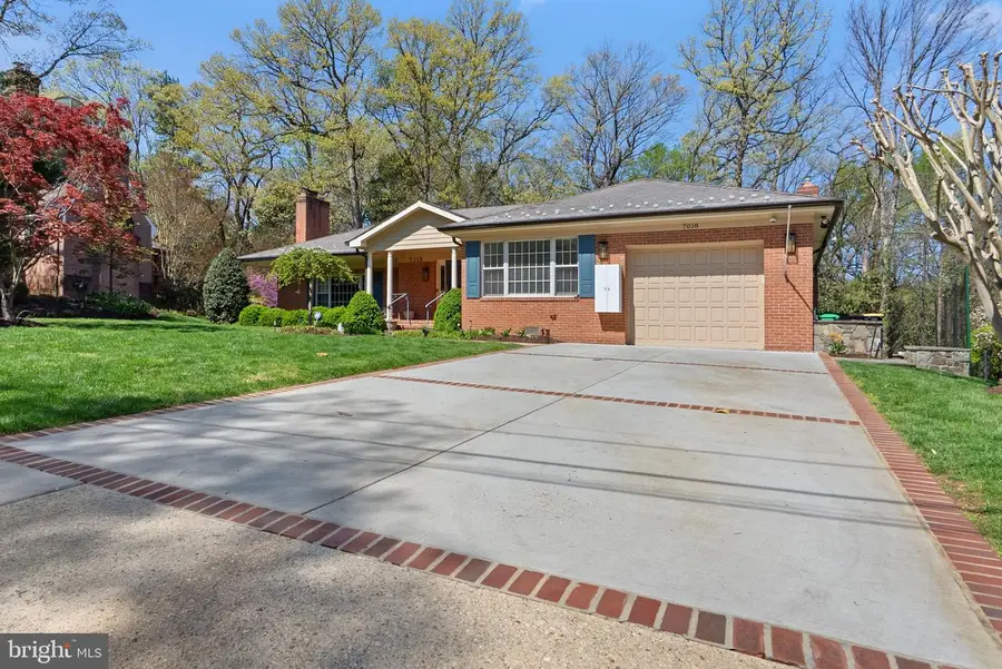 7018 Hunter Ln, Hyattsville, MD 20782 - #2