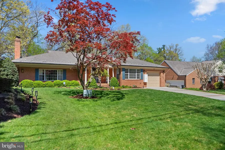 7018 Hunter Ln, Hyattsville, MD 20782 - #3