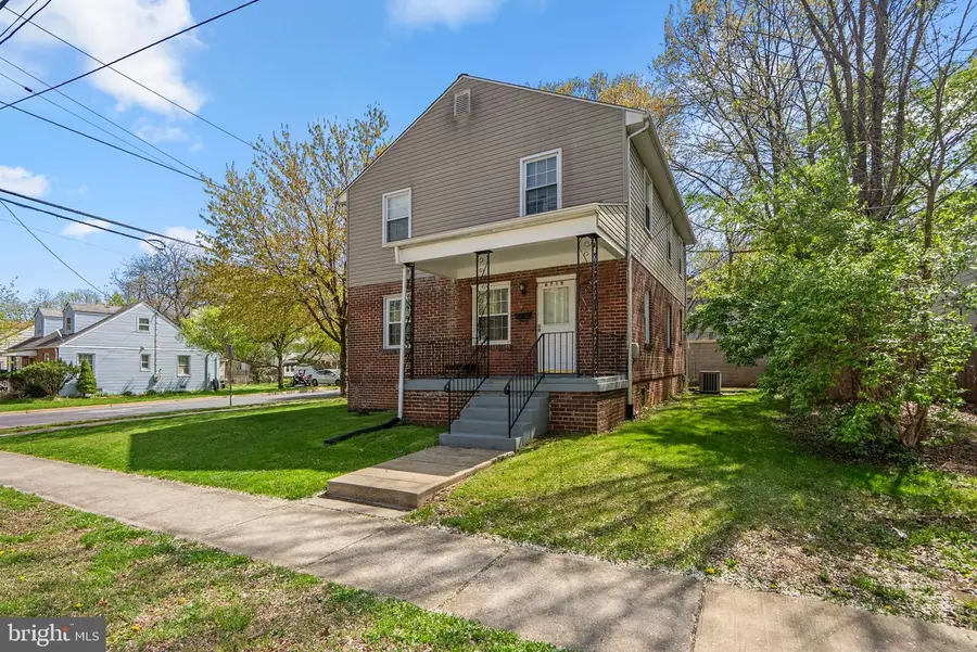 4719 Queensbury Rd, Riverdale, MD 20737 - #2