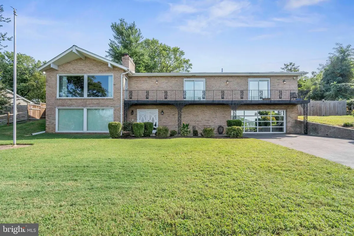 9712 Potomac Dr, Fort Washington, MD 20744 - #1