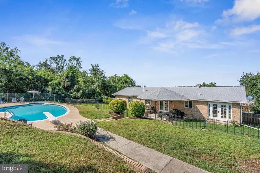 9712 Potomac Dr, Fort Washington, MD 20744 - #3