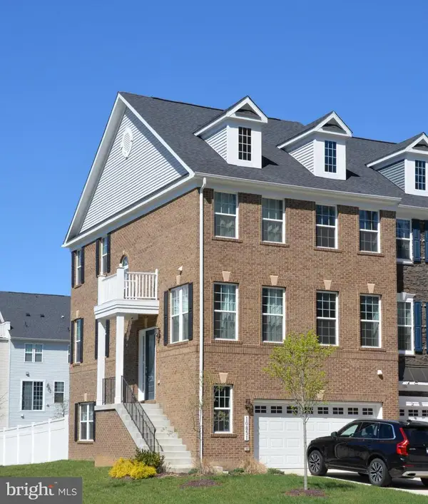 10851 Foxtrot Cir, UPPER MARLBORO, MD 20772