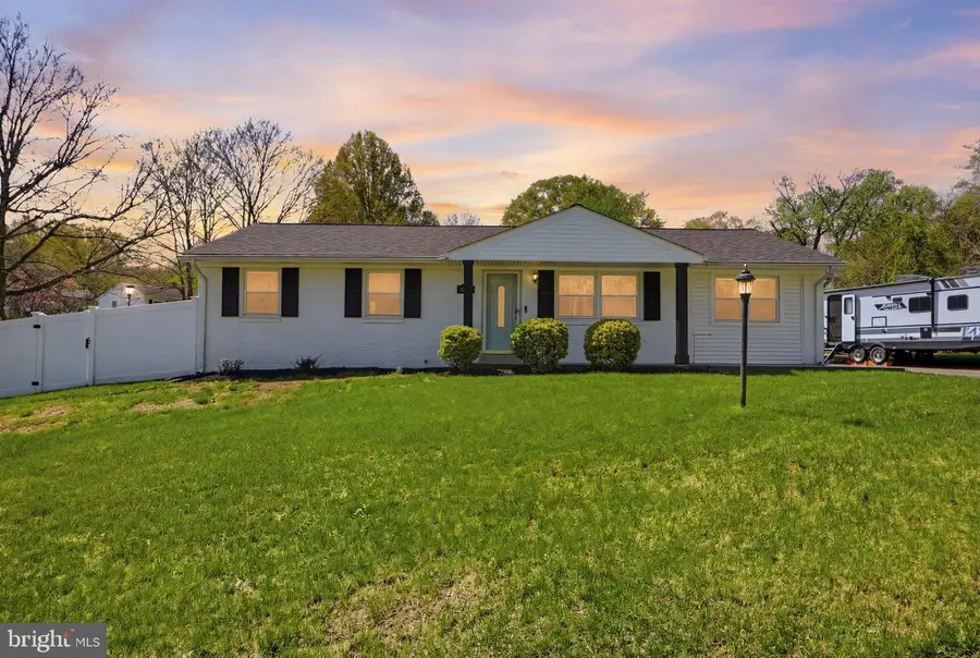 16111 Village Dr W, Upper Marlboro, MD 20772 - #2