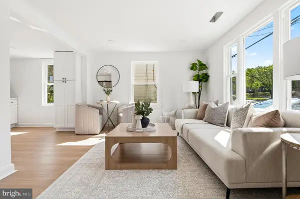 5608 Annapolis Rd, BLADENSBURG, MD 20710