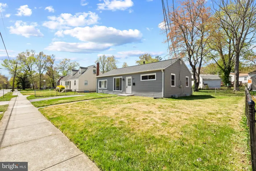 9622 Narragansett Pkwy, College Park, MD 20740 - #3