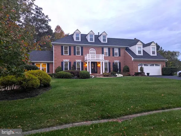 7514 Lake Glen Dr, GLENN DALE, MD 20769