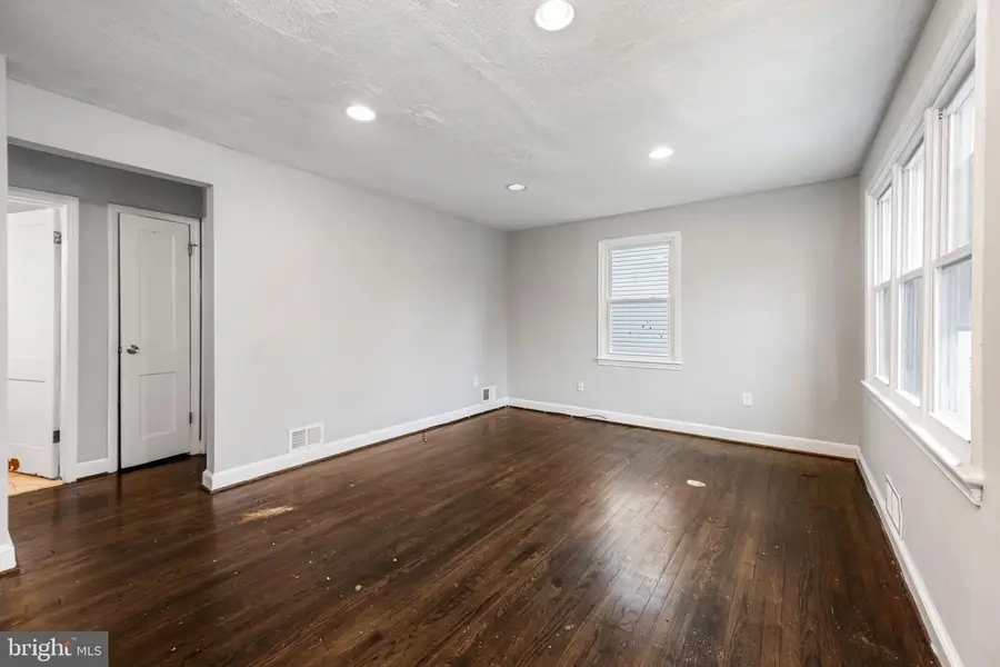 308 Zelma Ave, Capitol Heights, MD 20743 - #3