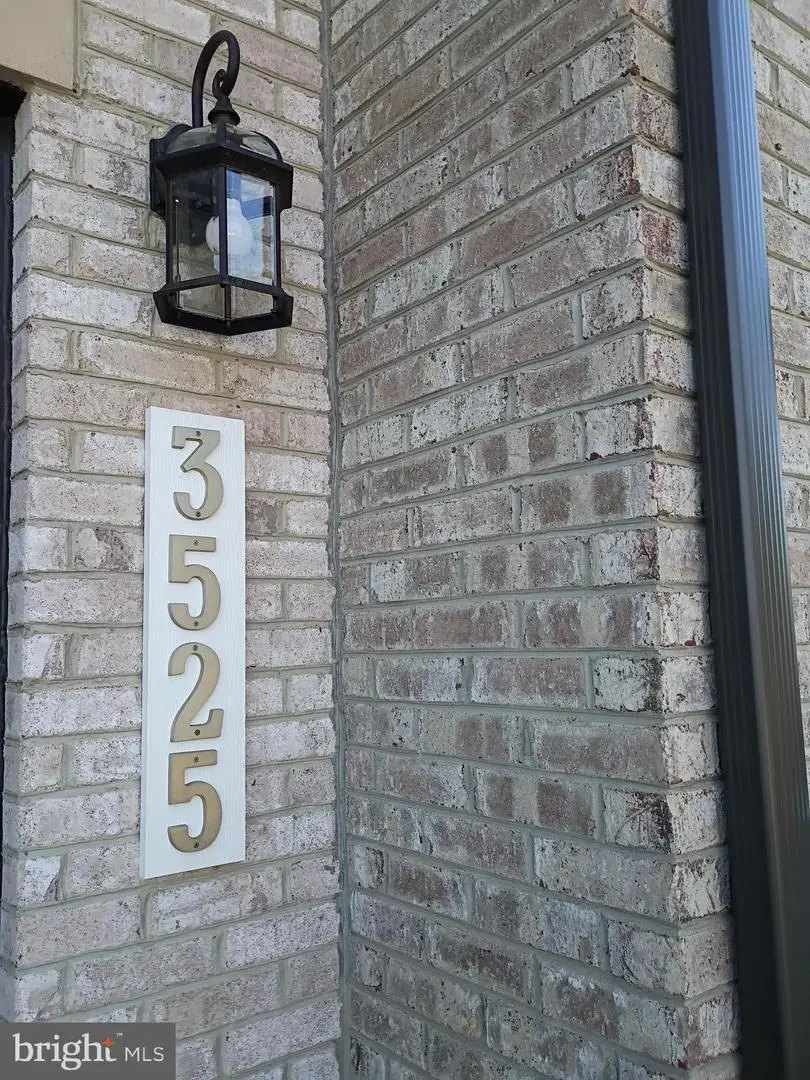 3525 Carnaby St, Hyattsville, MD 20782 - #2