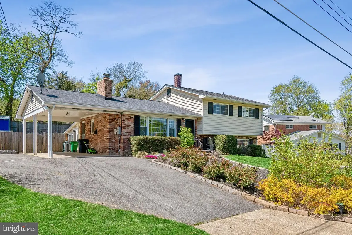 6203 Tyburn St, Temple Hills, MD 20748 - #1