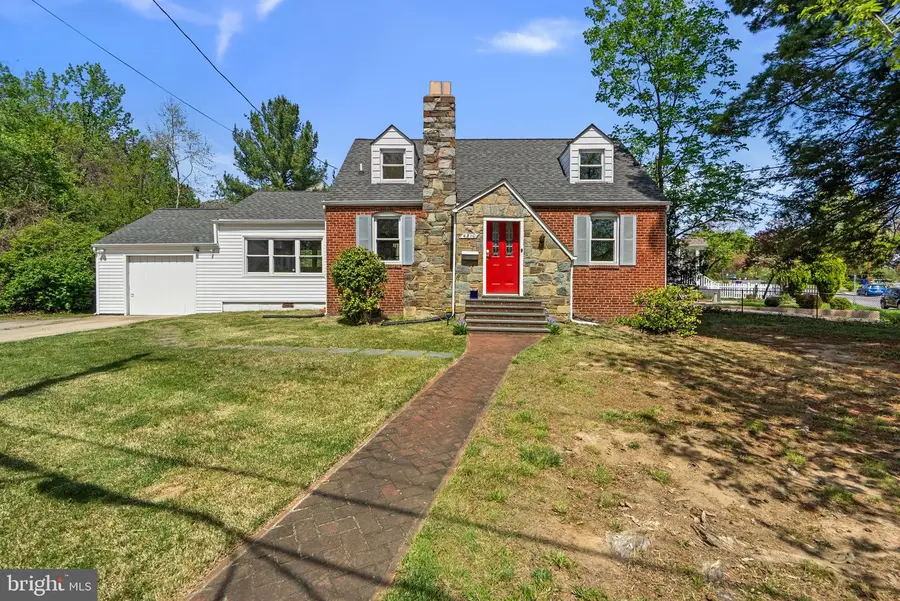 4810 Blackfoot Rd, College Park, MD 20740 - #2