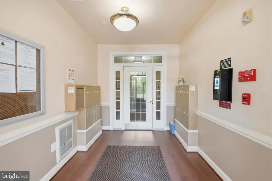 15620 Everglade Ln #401, Bowie, MD 20716 - #2