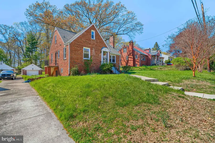 9110 Autoville Dr, College Park, MD 20740 - #2