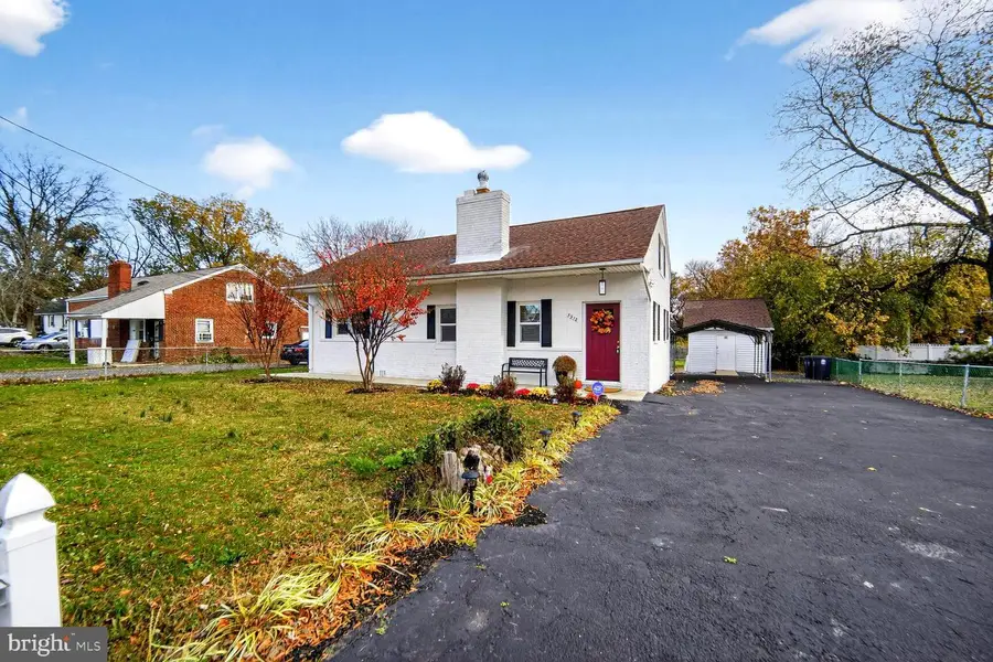 5918 Robin Ln, Suitland, MD 20746 - #3