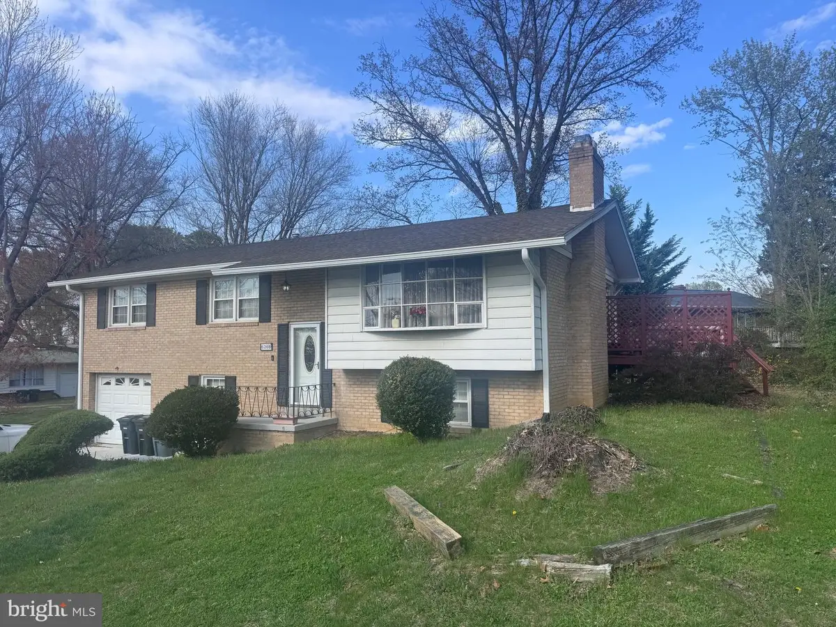 6208 Harley Ln, Temple Hills, MD 20748 - #1