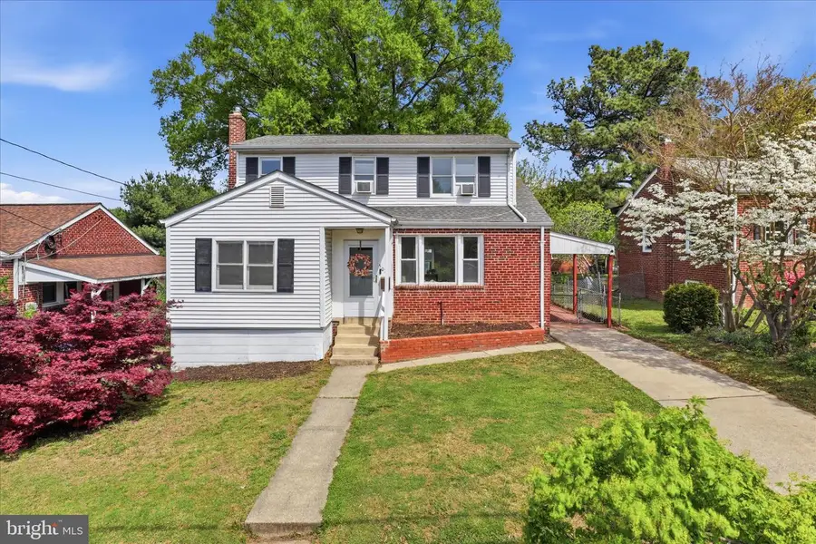 5018 Edgewood Rd, College Park, MD 20740 - #2