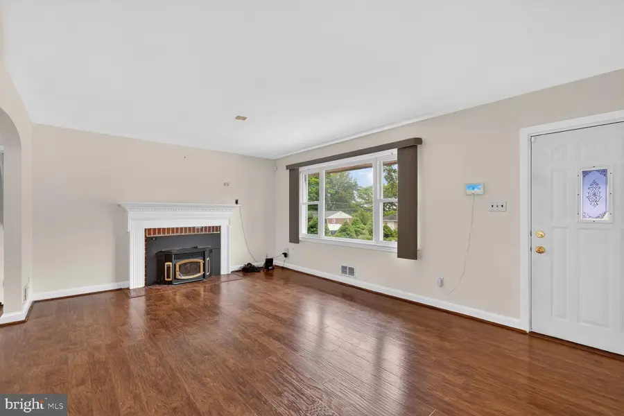 3804 Hemlock Pl, Temple Hills, MD 20748 - #2