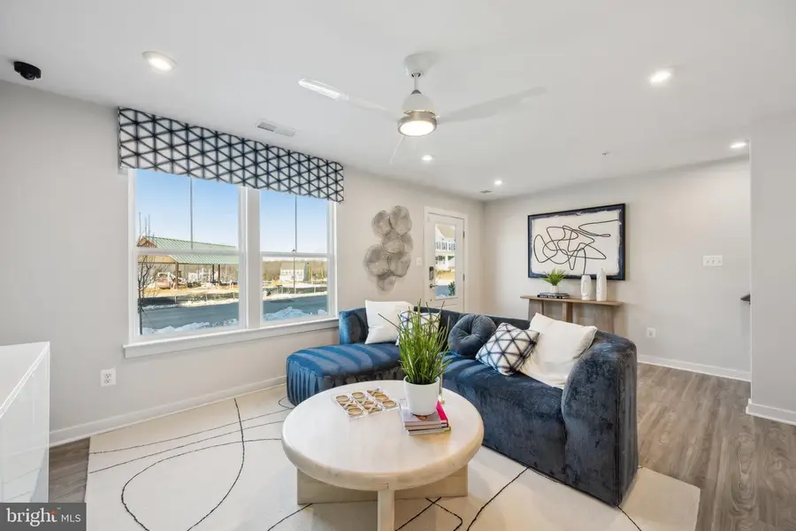 3517 Dean Dr, Hyattsville, MD 20782 - #3