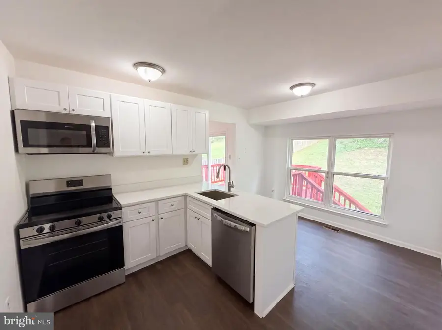 12708 Lampton Ln, Fort Washington, MD 20744 - #2