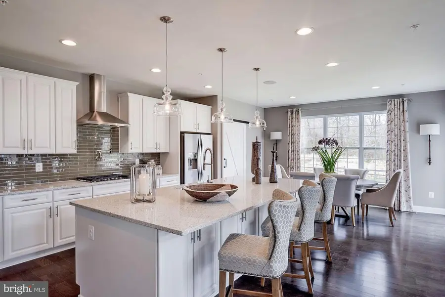 211 Lismore Dr, Fort Washington, MD 20744 - #2