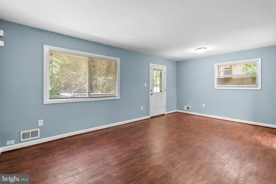 5010 Thuman Dr, Temple Hills, MD 20748 - #2