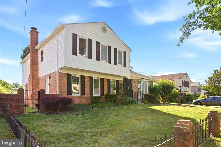 1209 Shady Glen Dr, District Heights, MD 20747 - #2
