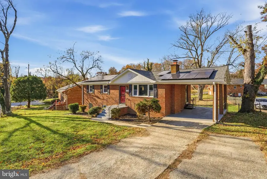 1802 Clayton Dr, Oxon Hill, MD 20745 - #2