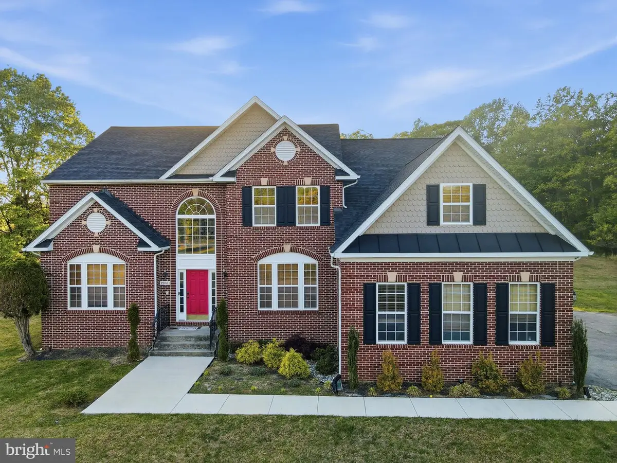 19081 Poplar Ridge Rd, Brandywine, MD 20613 - #1