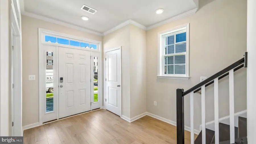7834 Presidential Pkwy, Upper Marlboro, MD 20774 - #2