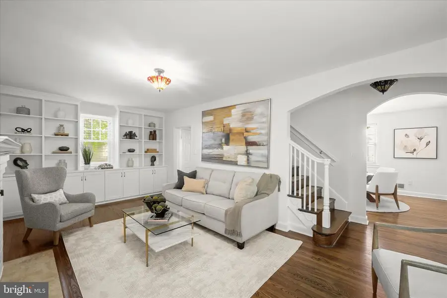 4911 Ravenswood Rd, Riverdale, MD 20737 - #3