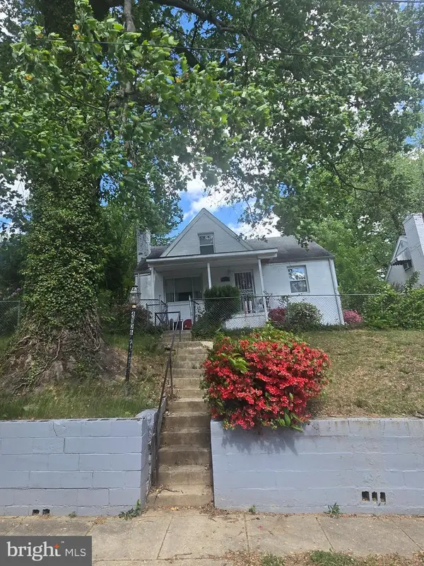 4106 Clark St, CAPITOL HEIGHTS, MD 20743