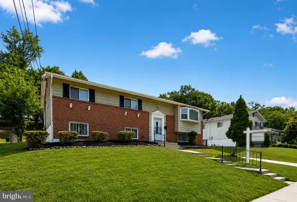 5506 Helmont Dr, OXON HILL, MD 20745