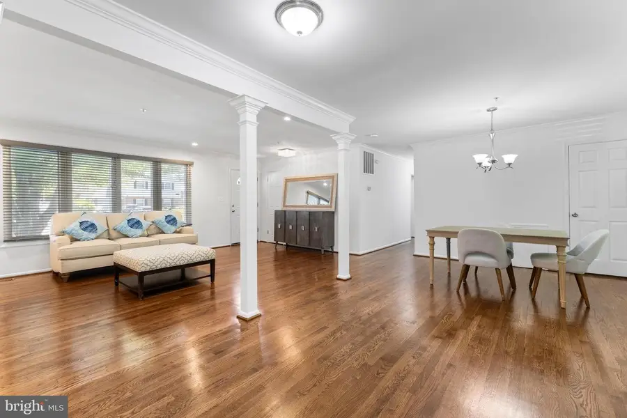 205 Weymouth St, Upper Marlboro, MD 20774 - #3