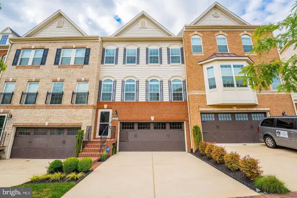 3831 Pentland Hills Dr, UPPER MARLBORO, MD 20774