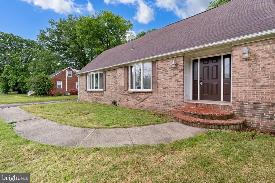 6701 Birch Ln, Temple Hills, MD 20748 - #3
