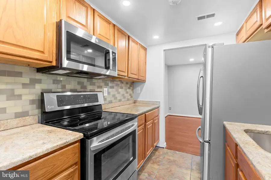 2713 Wood Hollow Pl, Fort Washington, MD 20744 - #3