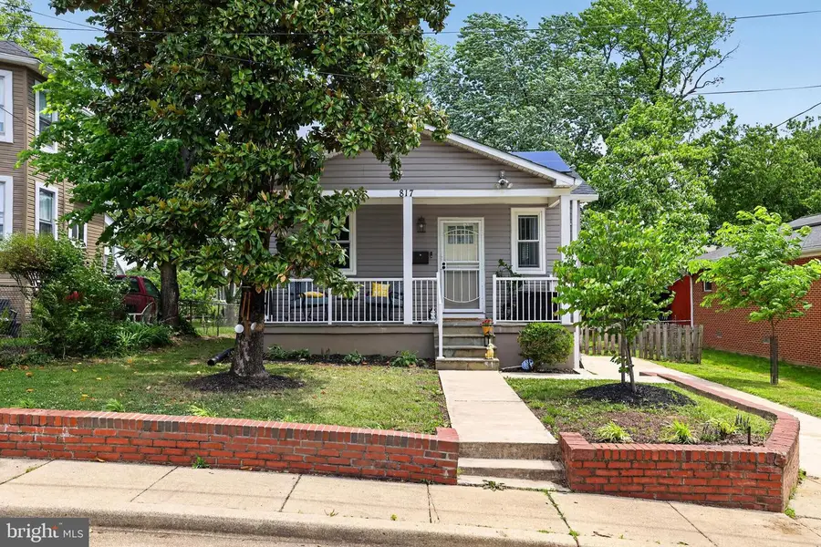 817 57th Pl, Fairmount Heights, MD 20743 - #2