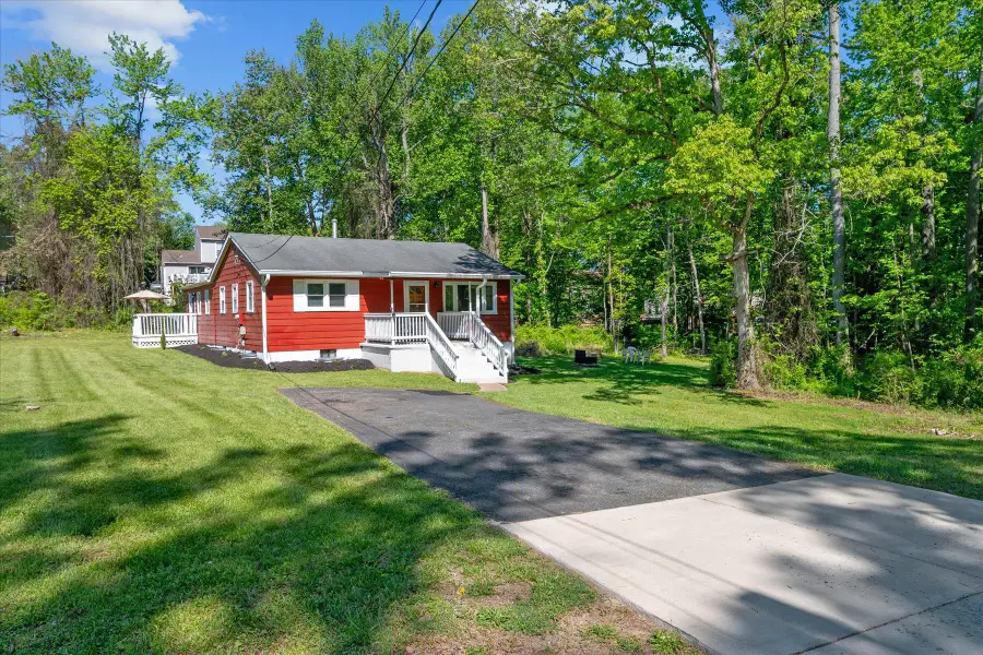 5526 Glen Ave, Lanham, MD 20706 - #2