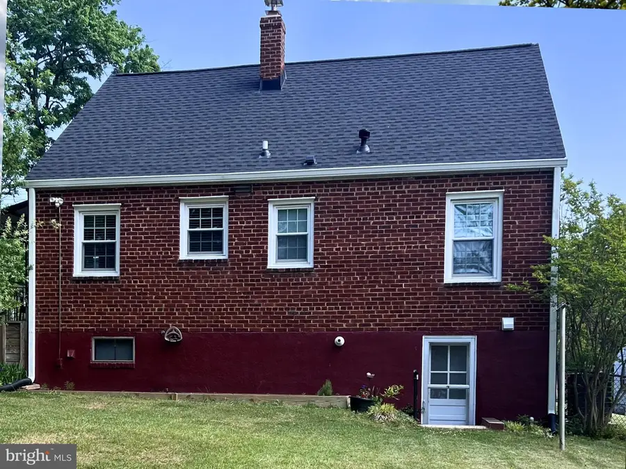 4010 74th Pl, Hyattsville, MD 20784 - #2