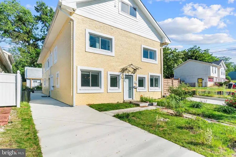 727 61st Ave, Fairmount Heights, MD 20743 - #2