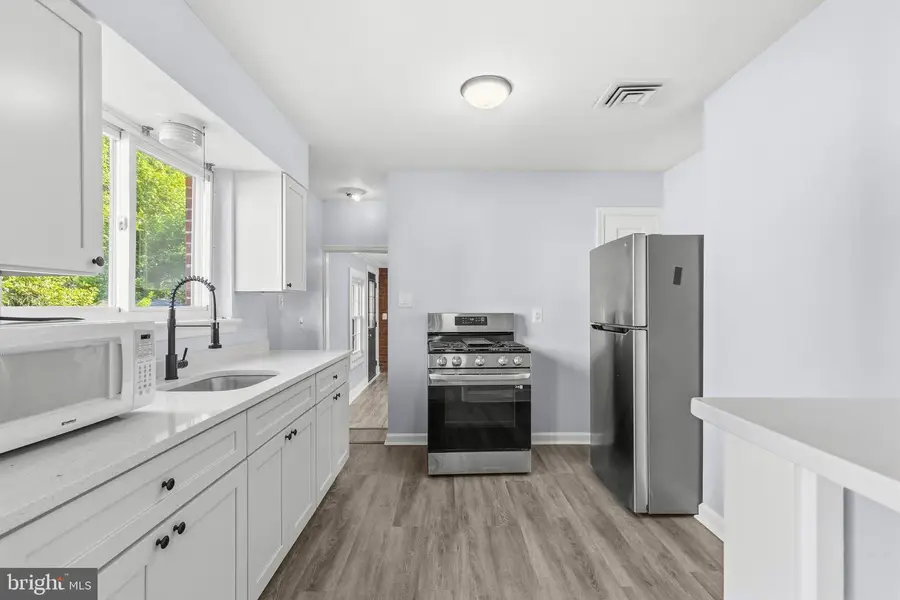 2200 Beechwood Rd, Hyattsville, MD 20783 - #2
