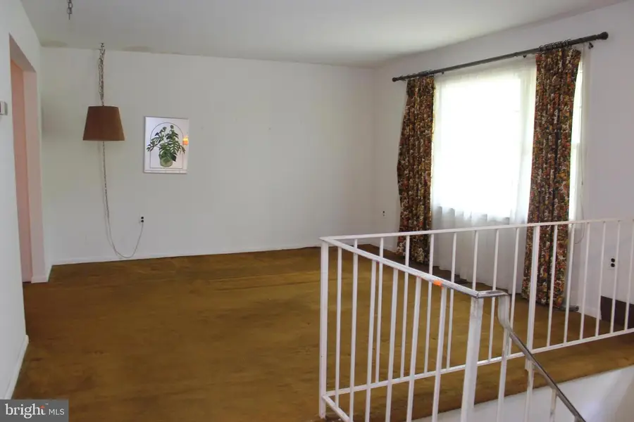9309 Cross Bow Rd, Fort Washington, MD 20744 - #3
