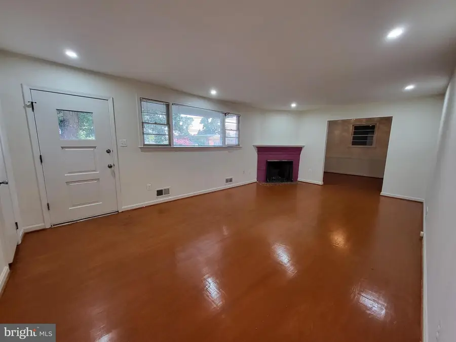 Address Withheld By Seller, Clinton, MD 20735 - #2