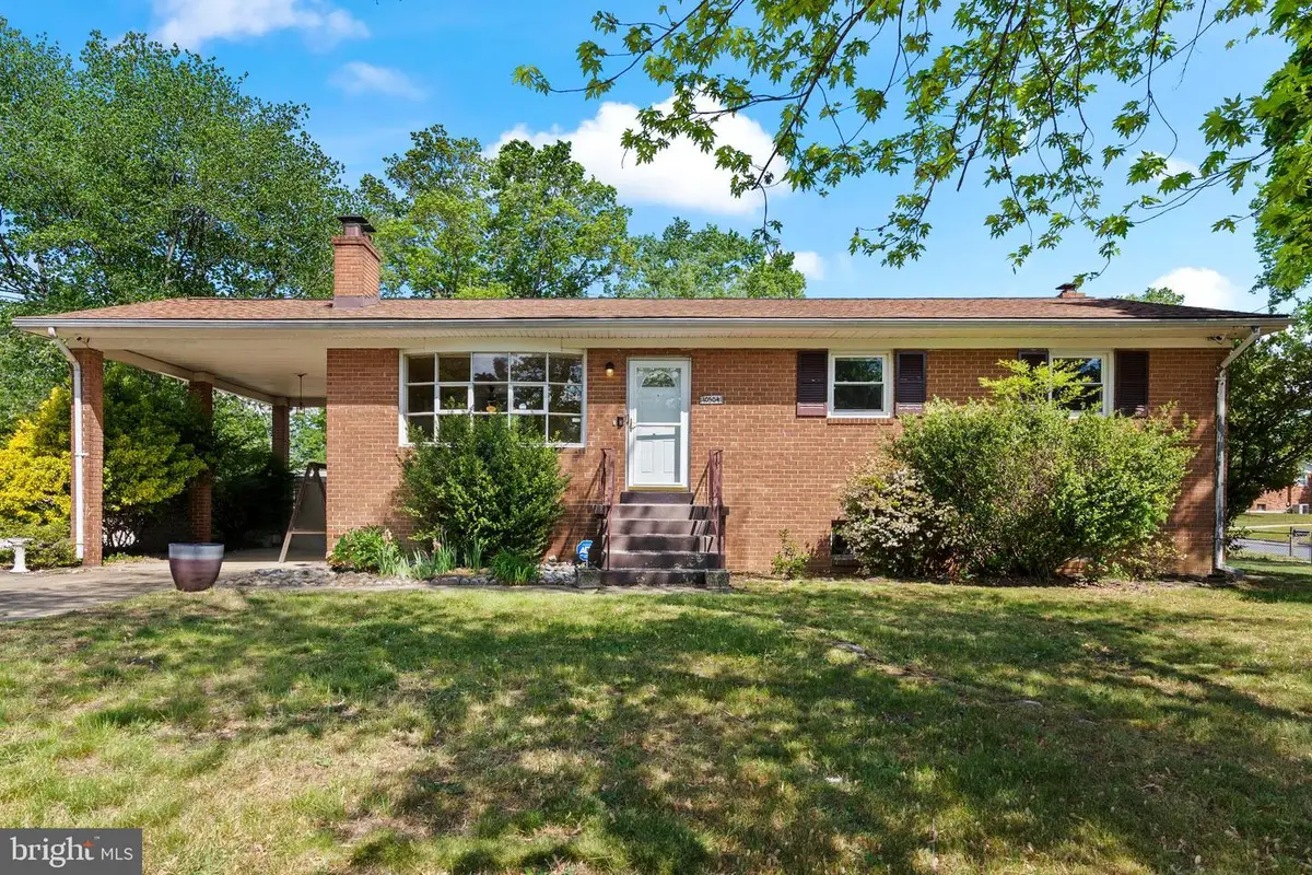 10504 Mullikin Dr, Clinton, MD 20735 - #1
