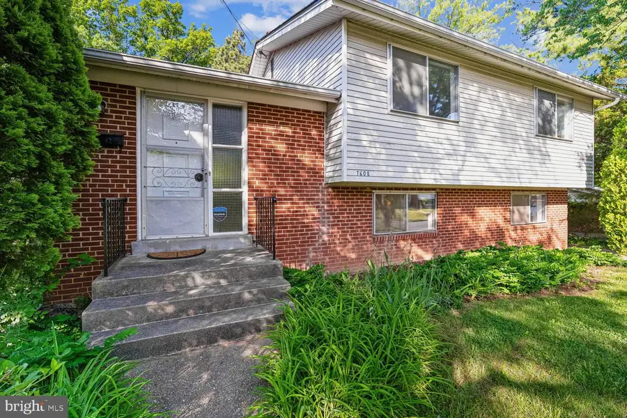 7608 Wellesley Dr, College Park, MD 20740 - #2