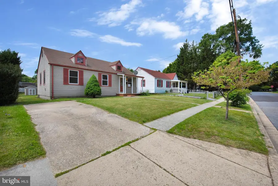 5007 Somerset Rd, Riverdale, MD 20737 - #2