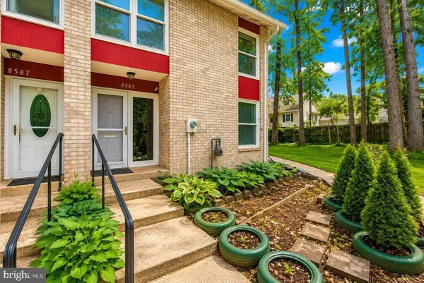 8585 Seasons Way #7b, LANHAM, MD 20706