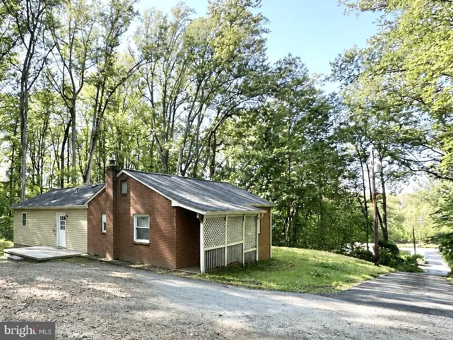 3615 Floral Park Rd, Brandywine, MD 20613 - #1