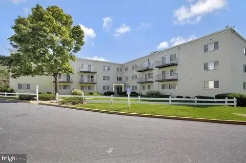 5601 Parker House Ter #304, Hyattsville, MD 20782 - #1
